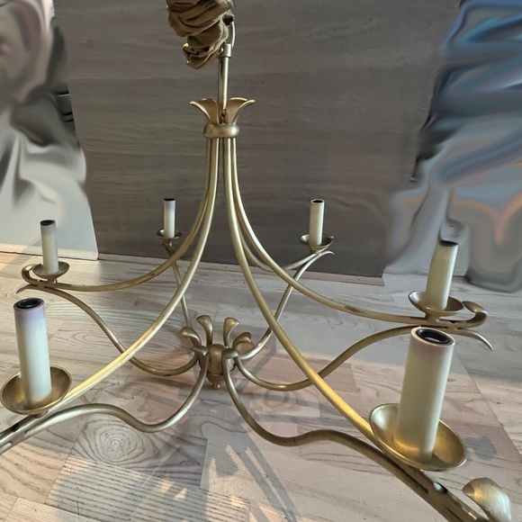 Electric Candel Chandelier - Picture 1 of 1